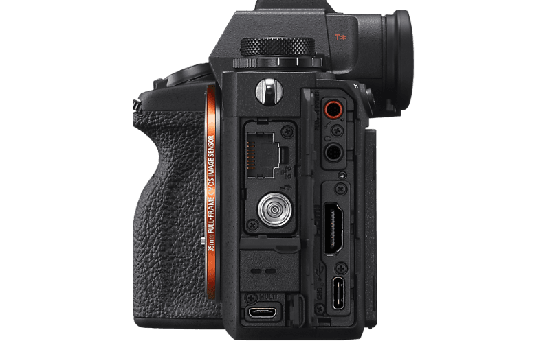 ILCE7CLB.CEC Secondary Image