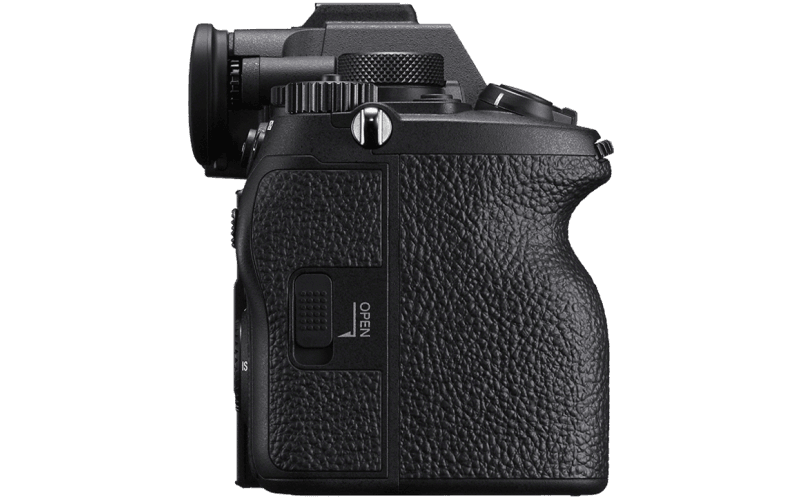 ILCE7RM5B.CEC Secondary Image