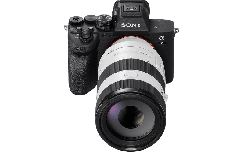 SEL70200G2.SYX Secondary Image